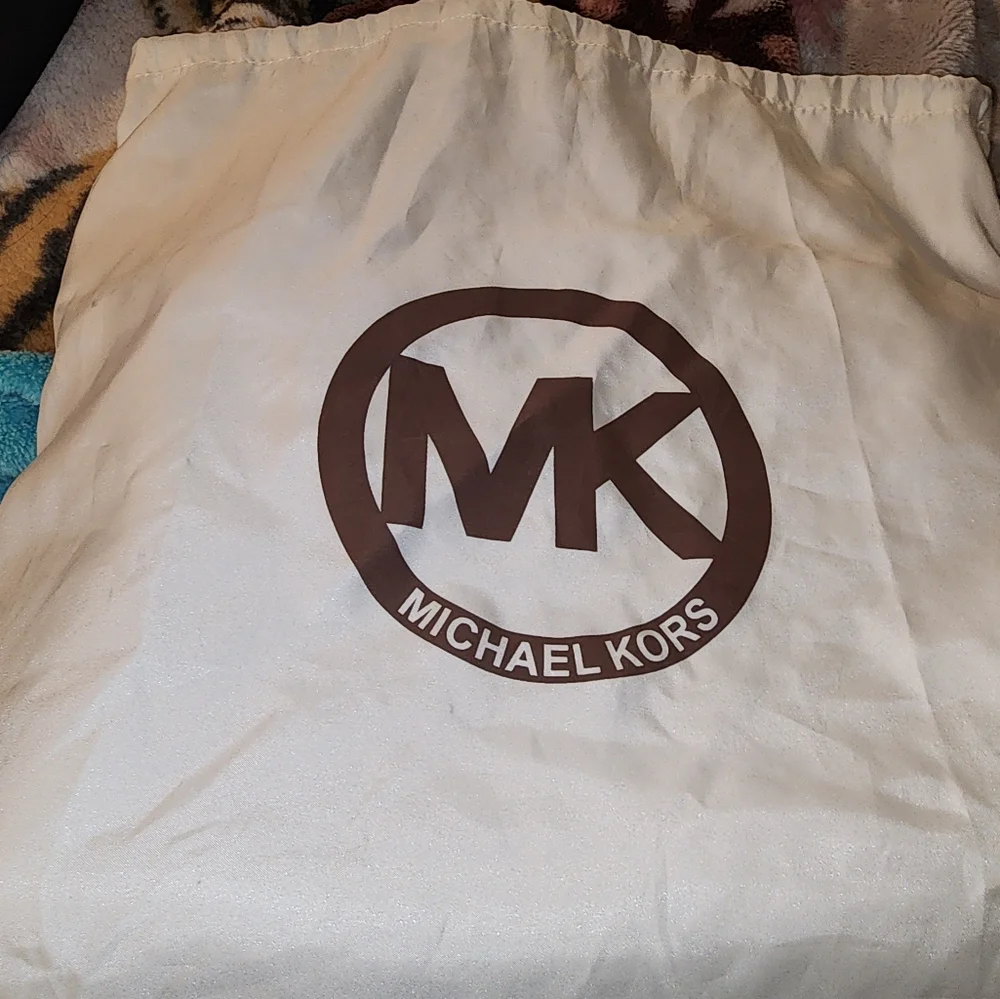 MICHAEL MICHAEL KORS Joan Patent Leather Satchel good condition